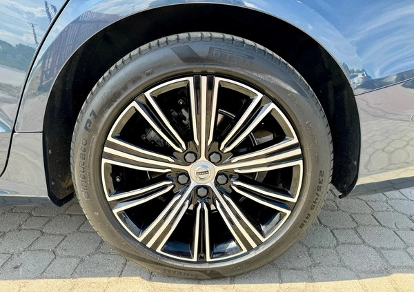 Volvo V60 cena 106900 przebieg: 59019, rok produkcji 2020 z Zielona Góra małe 79